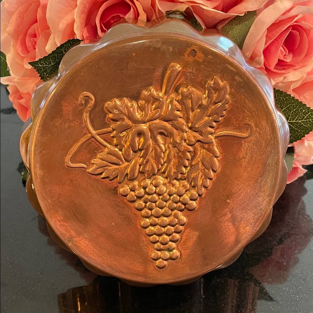 Copper Grapevine Mold - Great for Wall Decor.